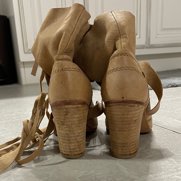 FREE PEOPLE SEVEN WONDERS BOOTIES (TAN) - SIZE 7 1/2 - Picture 6 of 7